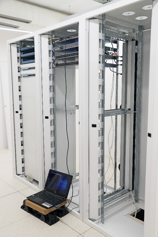 Data Center Rack Cabinet